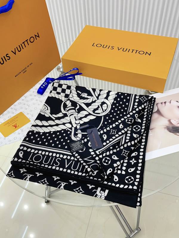 Louis Vuitton Scarf LVC00549